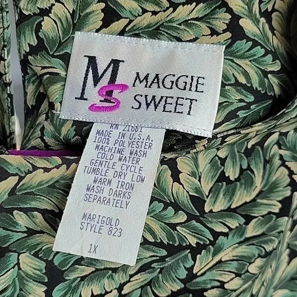 Maggie Sweet Green  and Blue Leaf Print Top Size 1X - Picture 4 of 9
